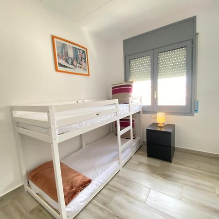 Sol Playa Piscina Apartment เอมปูเรียบราบา ภายนอก รูปภาพ