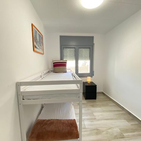 Sol Playa Piscina Apartment เอมปูเรียบราบา ภายนอก รูปภาพ