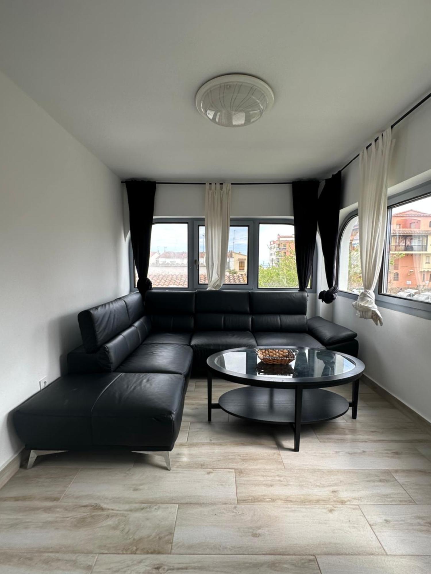 Sol Playa Piscina Apartment เอมปูเรียบราบา ภายนอก รูปภาพ