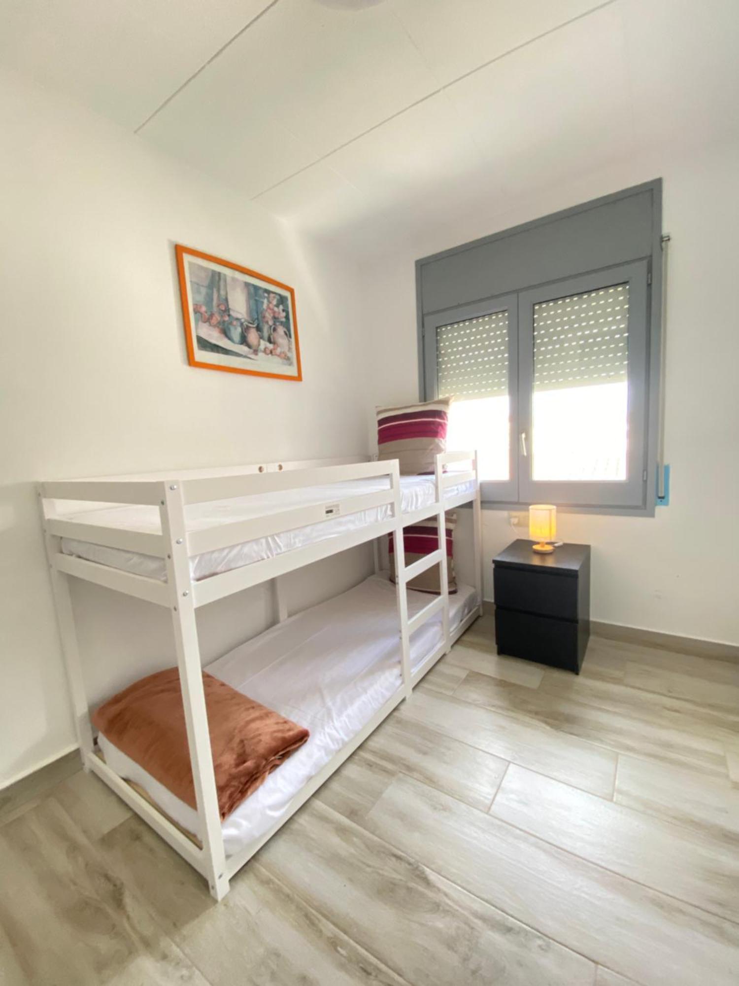 Sol Playa Piscina Apartment เอมปูเรียบราบา ภายนอก รูปภาพ